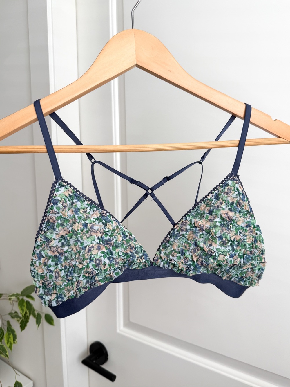 AERIE Floral Ruffle Bralette - Picture 2 of 10